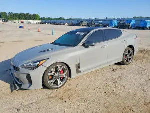 Kia Stinger 3.3L 6 2019