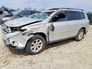 Toyota Highlander 3.5L 6 2013