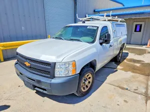 Chevrolet Silverado 1500 C1500 4.3L 6 2013