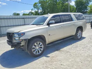 Chevrolet Suburban 5.3L 8 2015
