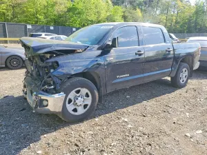 Toyota Tundra 5.7L 8 2020