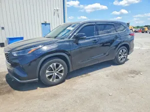Toyota Highlander 3.5L 6 2021