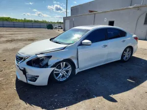 Nissan Altima 3.5L 6 2013
