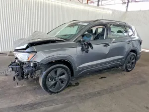Volkswagen Taos 1.5L 4 2025