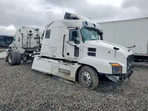 Mack Anthem 12.7L 6 2023