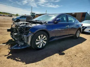 Nissan Altima 2.5L 4 2020