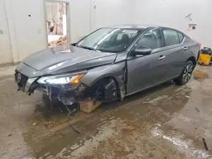 Nissan Altima 2.5L 4 2022