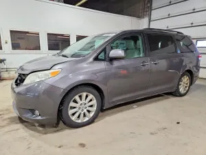 Toyota Sienna 3.5L 6 2012