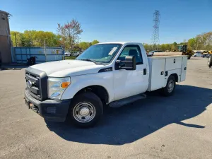 Ford F-350 6.2L 8 2015