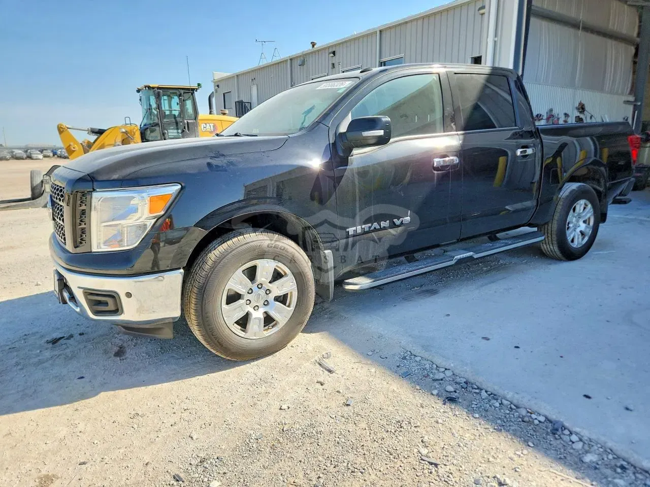 Nissan Titan 5.6L 8 2019