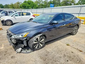 Nissan Altima 2.5L 4 2019