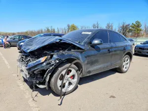 Audi Q5 2.0L 4 2025
