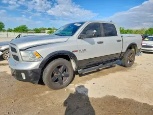 RAM 1500 3.0L 6 2015