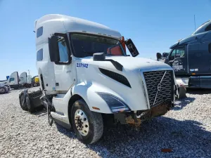 Volvo VN 12.8L 6 2022