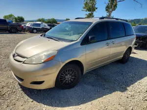 Toyota Sienna 3.5L 6 2010