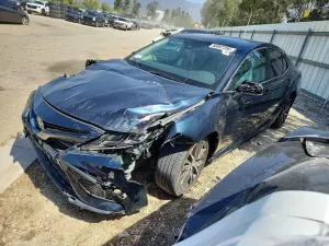 Toyota Camry 2.5L 4 2021