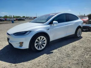 Tesla Model X 2020