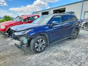 Toyota Highlander 3.5L 6 2021