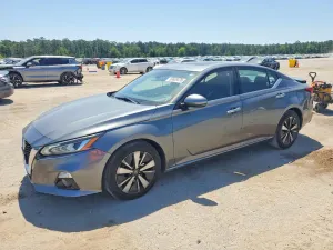 Nissan Altima 2.5L 4 2019