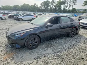 Hyundai Elantra 2.0L 4 2021