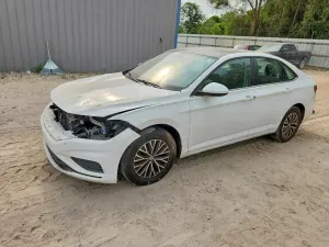 Volkswagen Jetta 1.4L 4 2021
