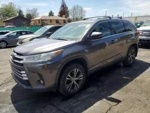Toyota Highlander 3.5L 6 2017