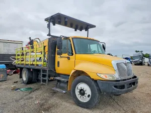 International DuraStar / 4000 7.6L 6 2012
