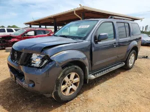 Nissan Pathfinder 4.0L 6 2012