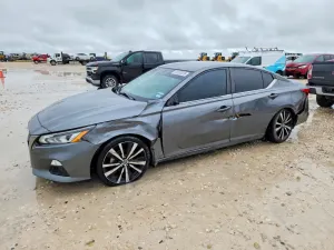 Nissan Altima 2.5L 4 2022
