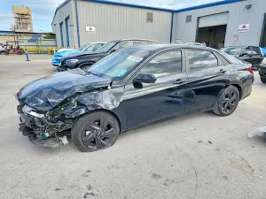 Hyundai Elantra 2.0L 4 2021