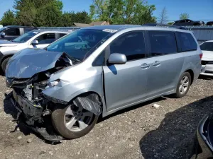 Toyota Sienna 3.5L 6 2020