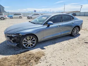Volvo S60 2.0L 4 2019