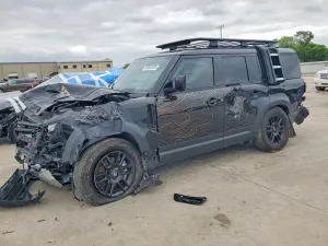 Land Rover Defender 3.0L 6 2023