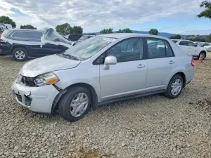 Nissan Versa 1.8L 4 2010
