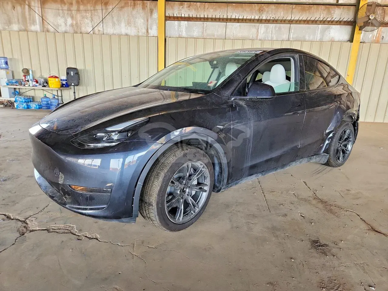 Tesla Model Y 2025