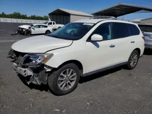 Nissan Pathfinder 3.5L 6 2015