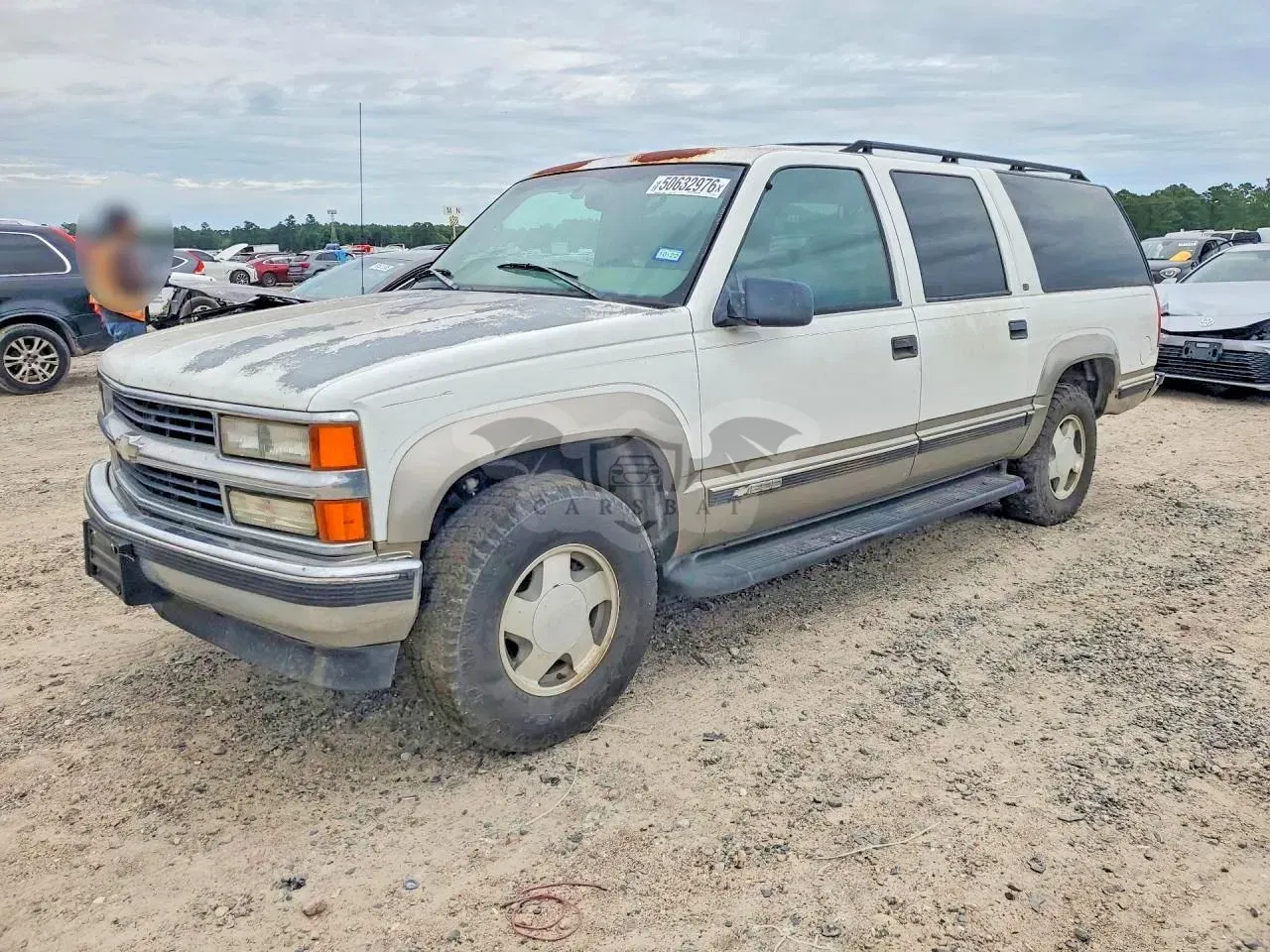 Chevrolet Suburban 5.7L 8 1999