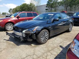 Nissan Altima 2.5L 4 2025