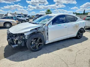 Nissan Sentra 2.0L 4 2025