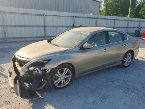 Nissan Altima 3.5L 6 2015