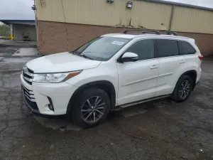 Toyota Highlander 3.5L 6 2017