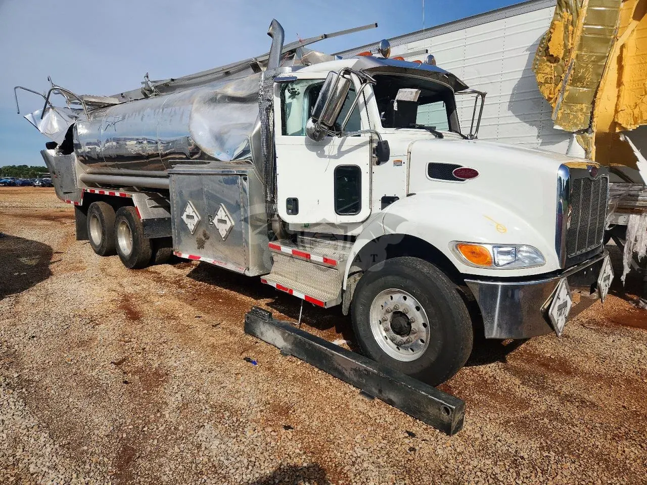 Peterbilt 330/337/348 8.9L 6 2023
