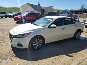 Nissan Altima 2.5L 4 2020