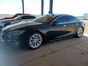 Tesla Model S 2019