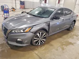 Nissan Altima 2.5L 4 2021