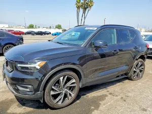 Volvo XC40 2.0L 4 2021