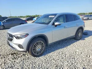 Mercedes-Benz GLC 2.0L 4 2023