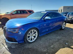 Audi RS5 4.2L 8 2013