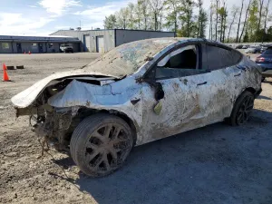 Tesla Model Y 2026