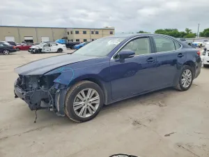 Lexus ES 3.5L 6 2015